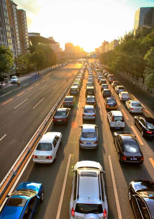 租玺京牌出租全攻略：老司机带你避开这些坑，省心更省钱